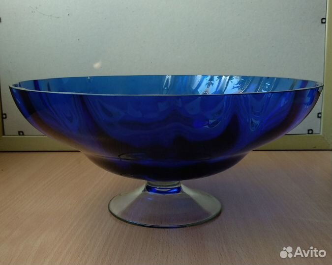 Ваза для фруктов цветное стекло