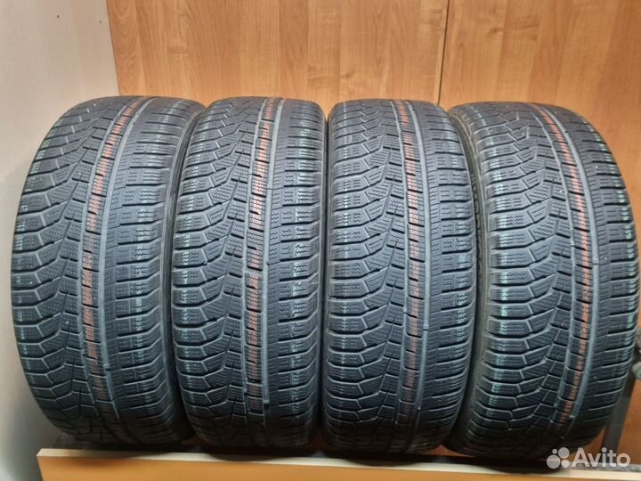 Hankook Winter I'Cept Evo2 W320 215/50 R18