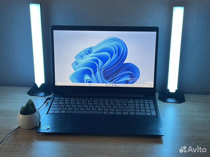 Ноутбук Lenovo