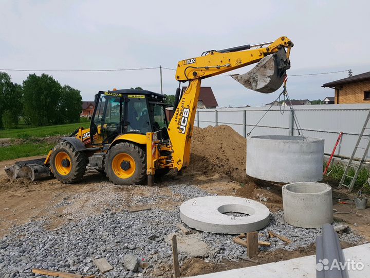 Экскаватор-погрузчик JCB, ямобур, буроям, снег