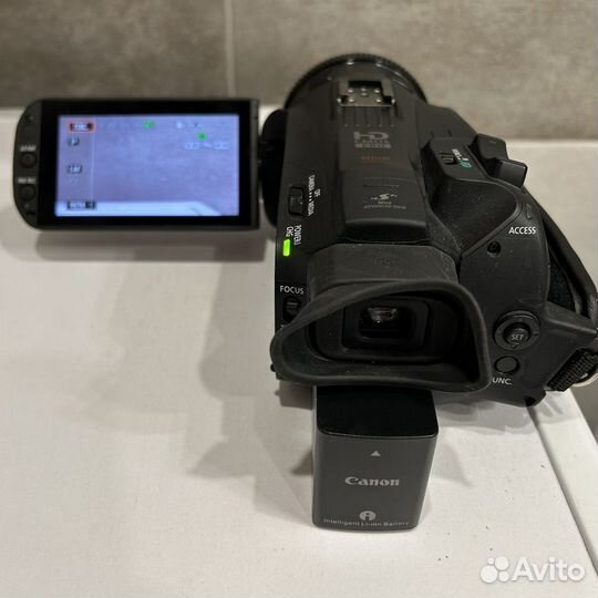 Canon Legria HF G30