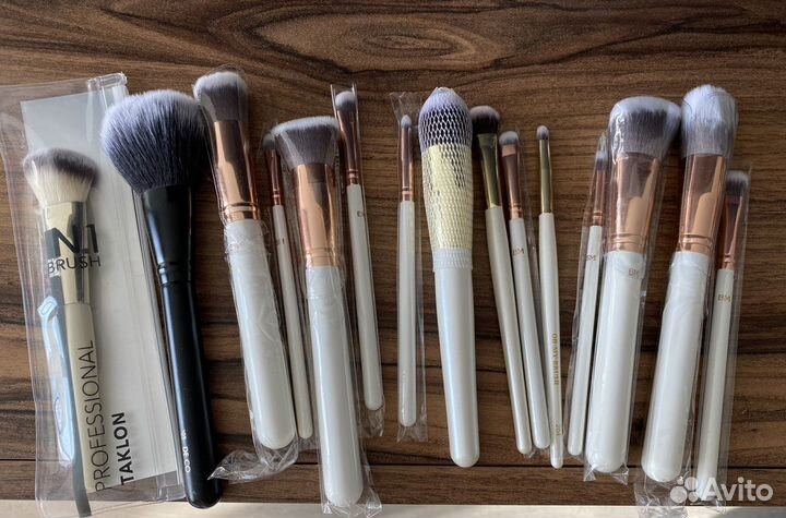 Набор кистей для макияжа