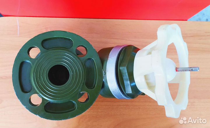 Вентиль клапан запорный сильфонный 15п67п Ду32