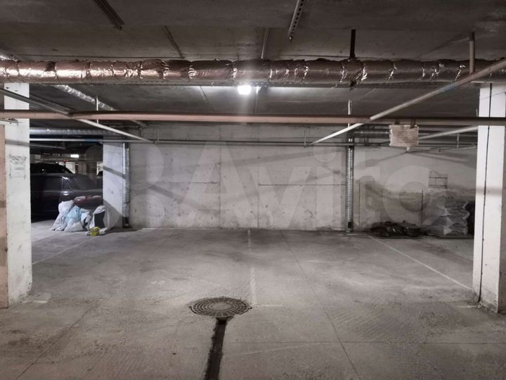 Машиноместо, 20 м²