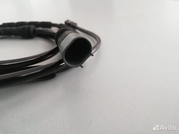 Датчик износа тормозных накладок задний