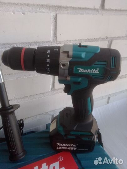 Шуруповерт makita очень мощный