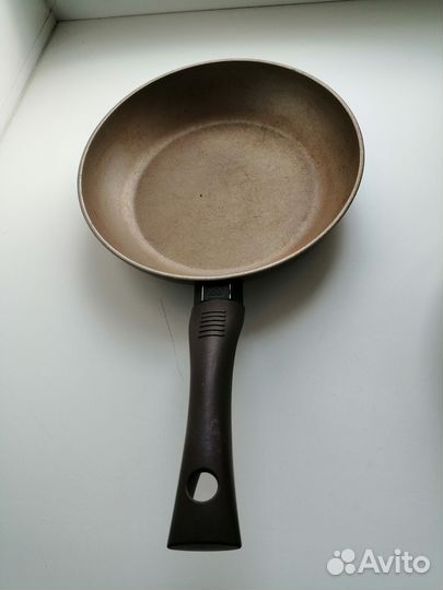 Сковорода б/у без крышки