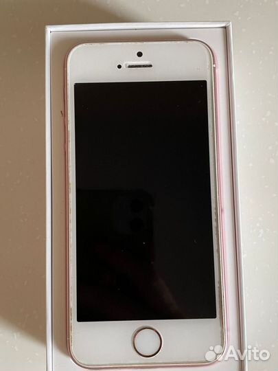 iPhone SE, 32 ГБ