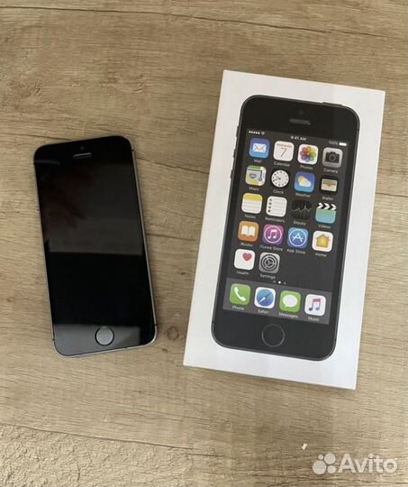 Телефон iPhone 5s