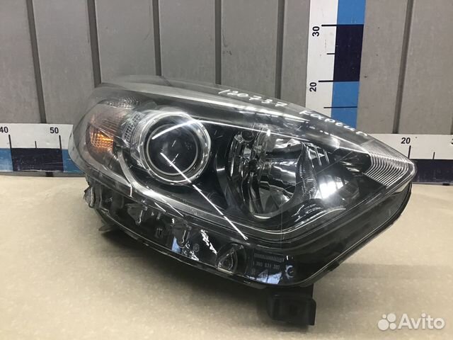 Фара правая Renault Kaptur 2016