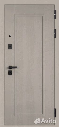 Дверь входная металлическая с зеркалом