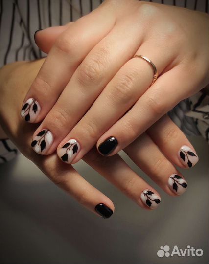 Мастер маникюра и педикюра