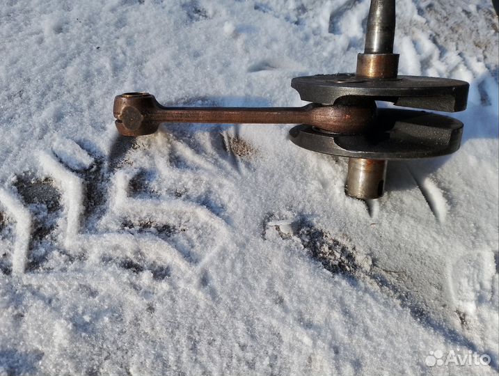 Советский б/у Коленвал иж юпитер