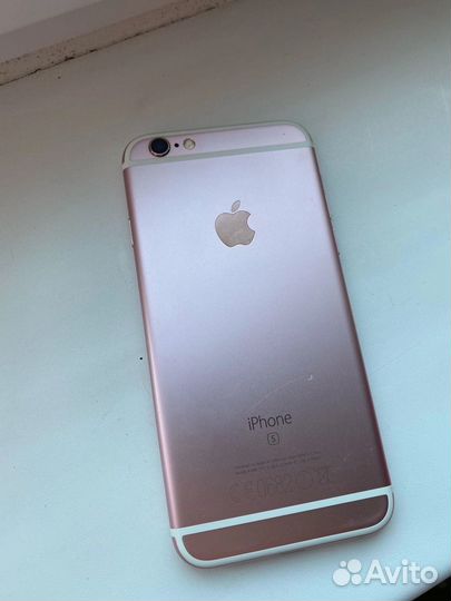 Телефон iPhone 6s