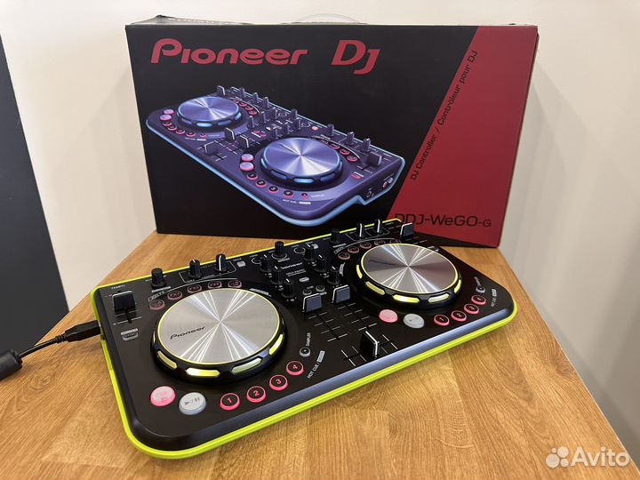 DJ контроллер Pioneer DDJ-WeGO-G