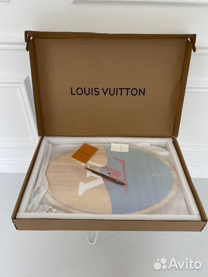 Часы настенные деревянные