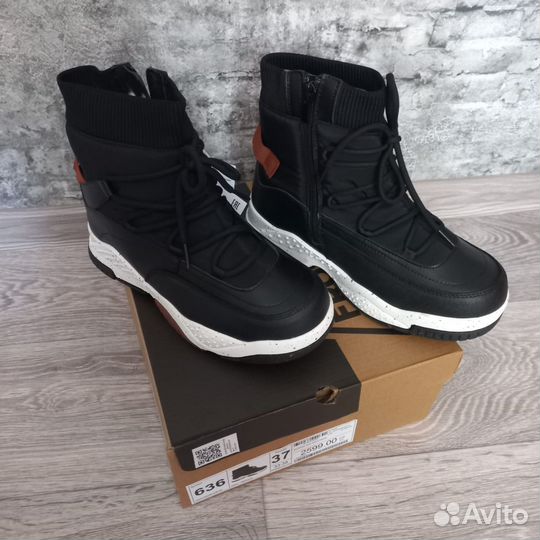 Ботинки 37 новые