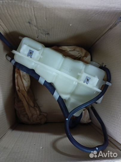 Расширительный бачок Nissan Pathfinder R51 V9X