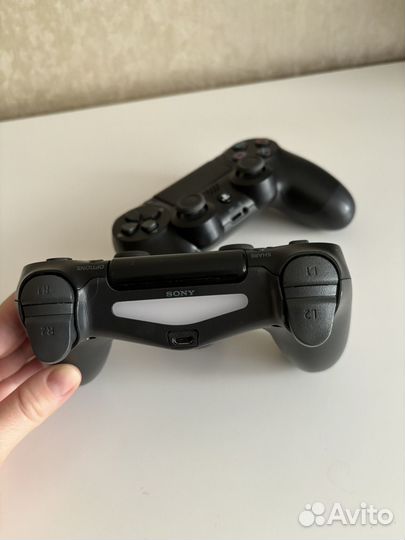 Геймпад Sony PS4