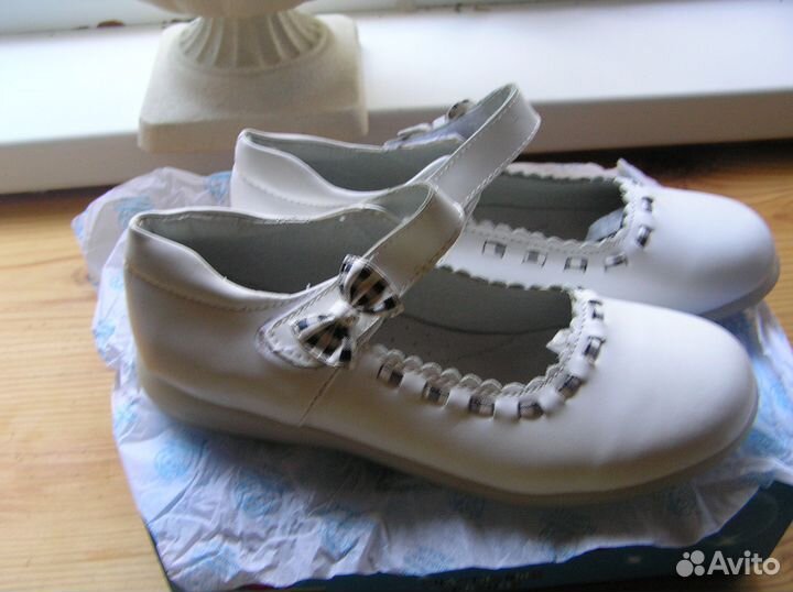 Туфли новые для девочки