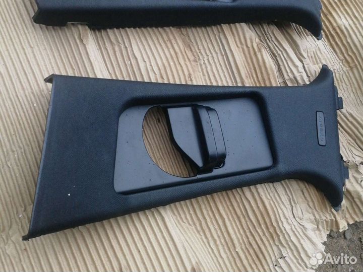 Накладка средней стойки левая правая мерседес Merc