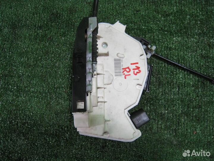 Замок двери задней левой Skoda Fabia 5J 2010