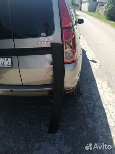 Накладка на задний бампер LADA largus