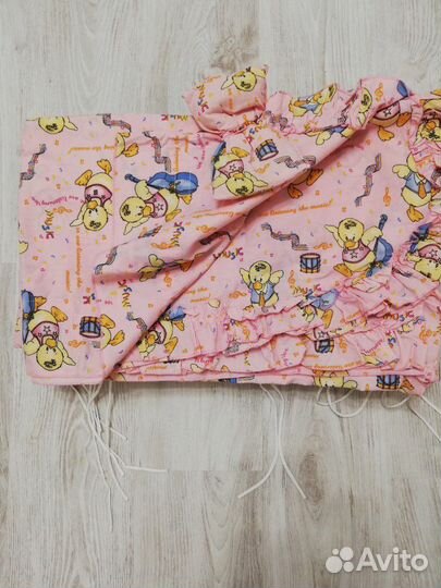 Бортик на детскую кроватку