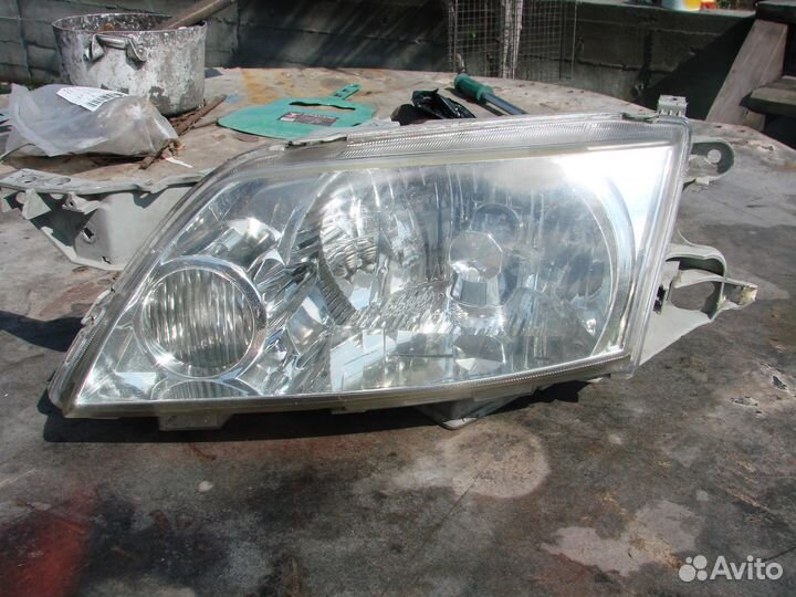 Фара для Mazda Premacy 2001-2003 CP
