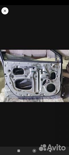 Дверь toyota premio azt240