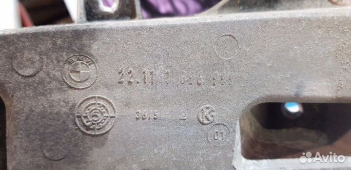 Кронштейн двигателя левый Bmw X5 E53 1999-2003