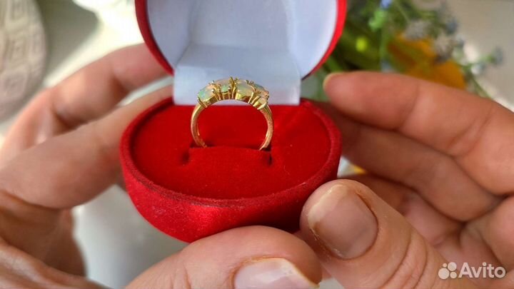 Кольцо с природными опалами, 17,5разм, 925/585