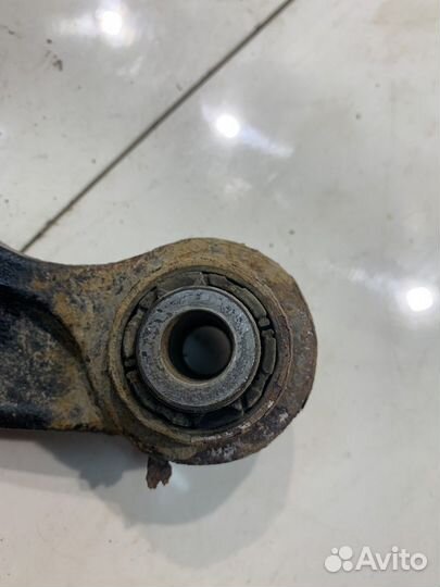 Рычаг подвески (задний, правый, верхний)