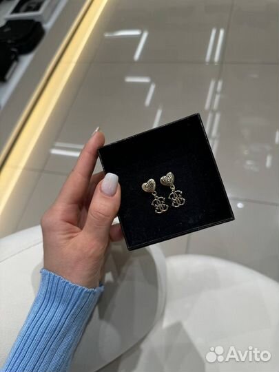 Сережки guess Оригинал. Доставка по всей РФ