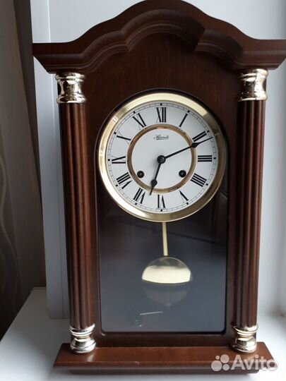 Часы с маятником и боем Hermle Германия