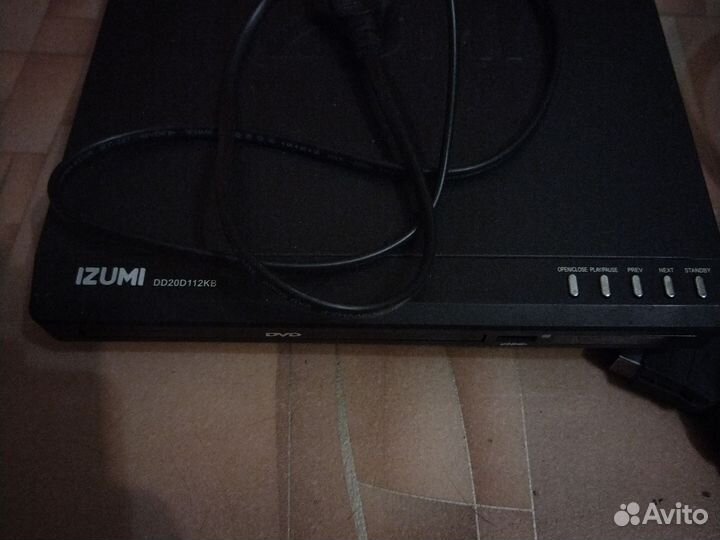 DVD плеер izumi