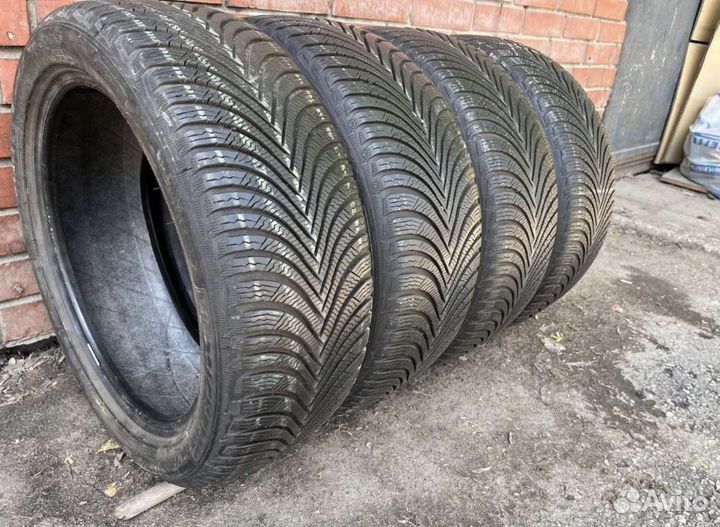 Michelin Alpin 5 205/50 R17