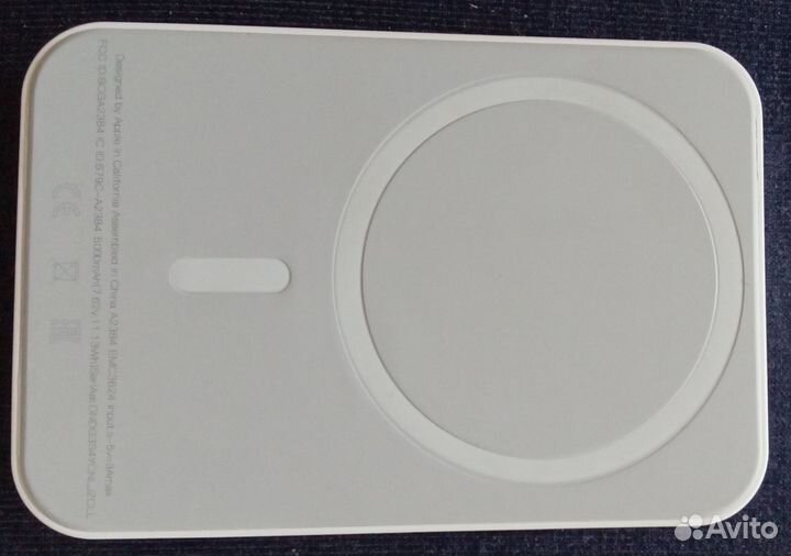 Беспроводное зарядное устройство Apple