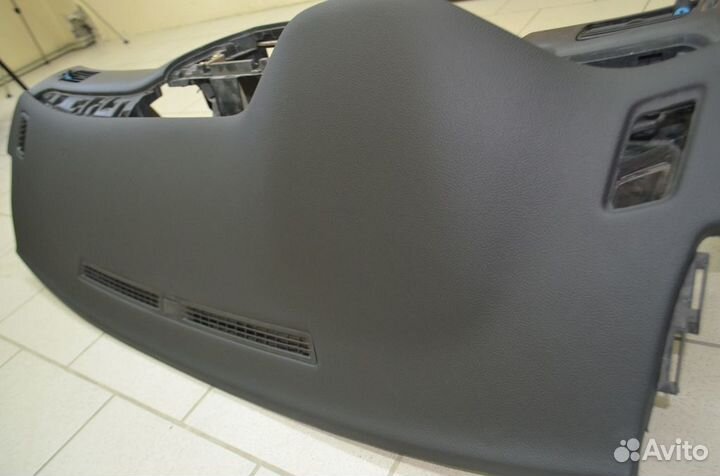 Торпедо панель приборов Mitsubishi Lancer 9