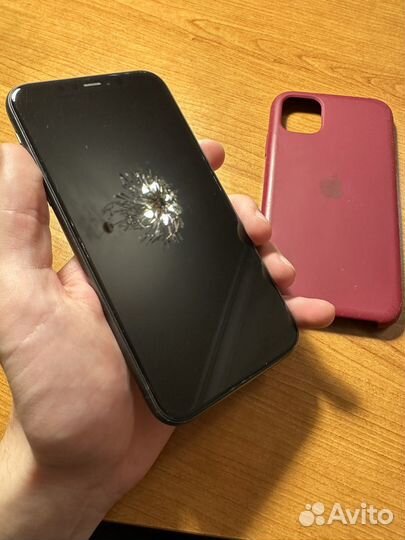 iPhone 11, 64 ГБ