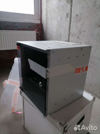 Телекоммуникационный шкаф