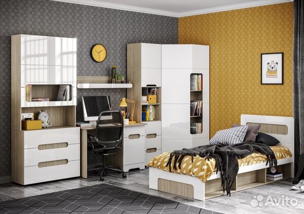 Стол письменный