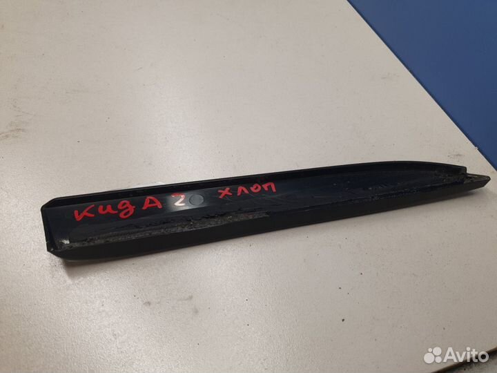 Накладка спойлера левая Ford Kuga 2012-2019