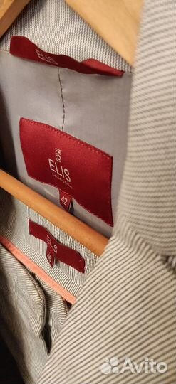 Костюм женский