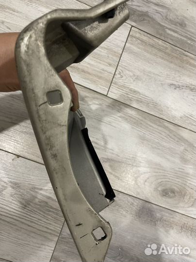 Накладка на крыло передняя левая scion Xa