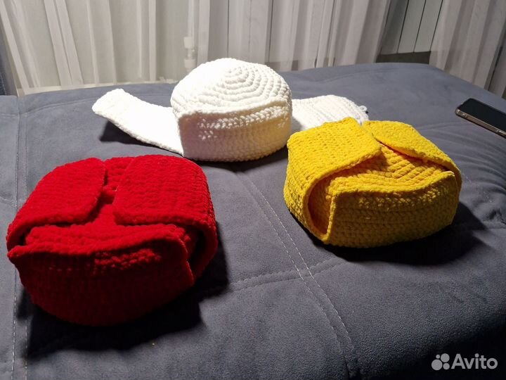 Шапки ушанки из велюровой пряжи (для бани)