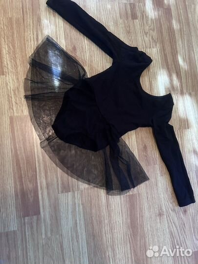 Купальник гимнастический с юбкой,на 2 года