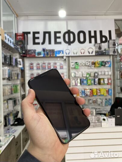 iPhone Xs, 64 ГБ