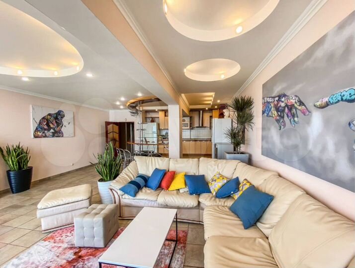 Таунхаус 338,2 м² на участке 1,5 сот.