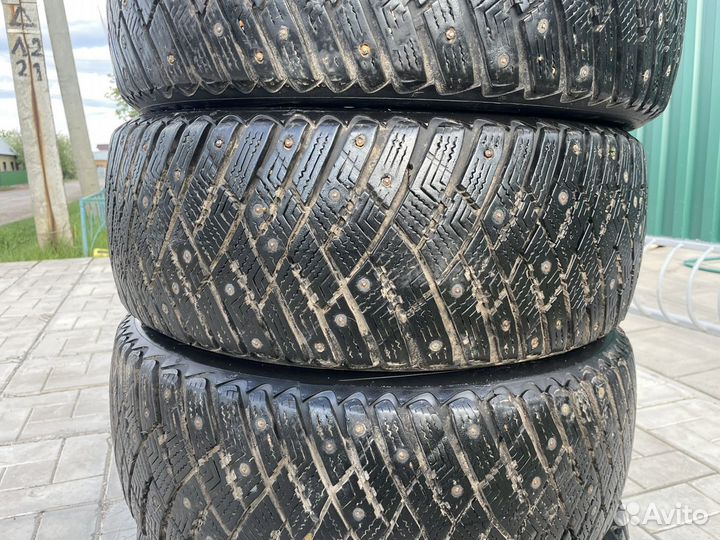 Goodyear Ultra Grip Ice Arctic 2 215/55 R17